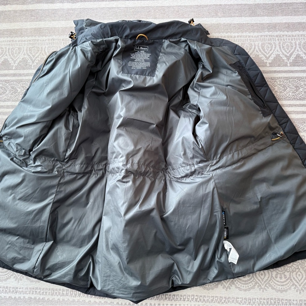 Women's LL Bean Mountain Classic Down Parka w/Hood XL.    Rated Warmest. NWOT - Picture 6 of 7